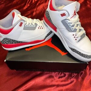 Air Jordan 3 Retro ‘Fire Red’